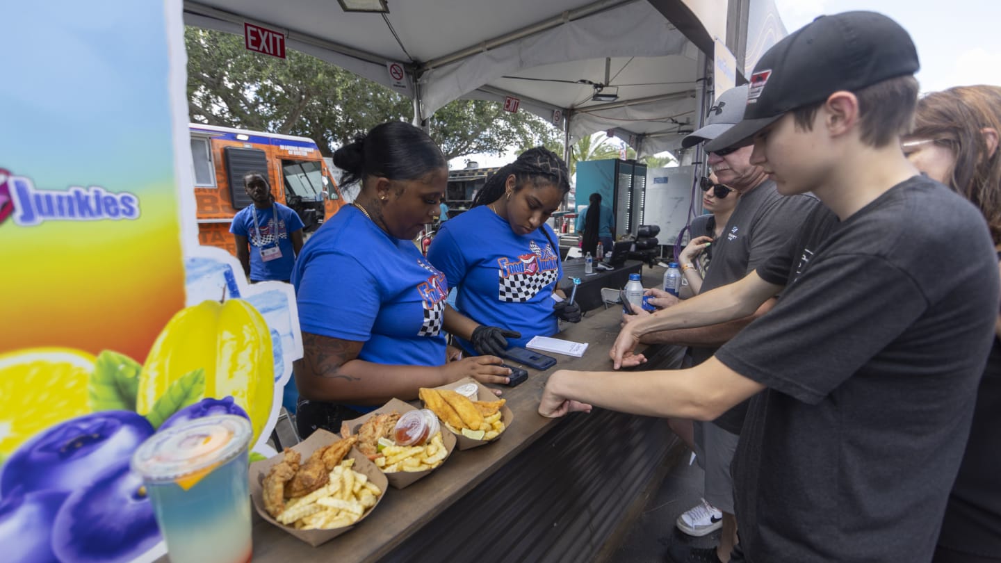 SD_2024_Miami GP_Fan Zone Food Stalls_050.JPG